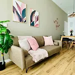 Planas 2 Design & Spaciousness With Terraza In Ruzafa Soho