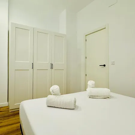 Planas 2 Design & Spaciousness With Terraza In Ruzafa Soho شقة *